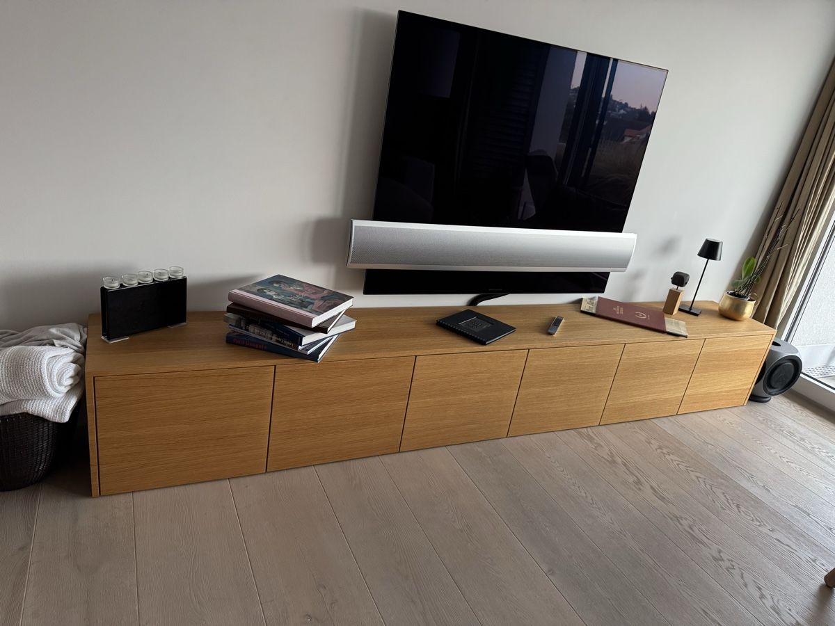 Mobili TV: Sideboard Eiche mit 6 Fächern guter Zustand 200cm – Usato da Stäfa venduto da kimi8905 2