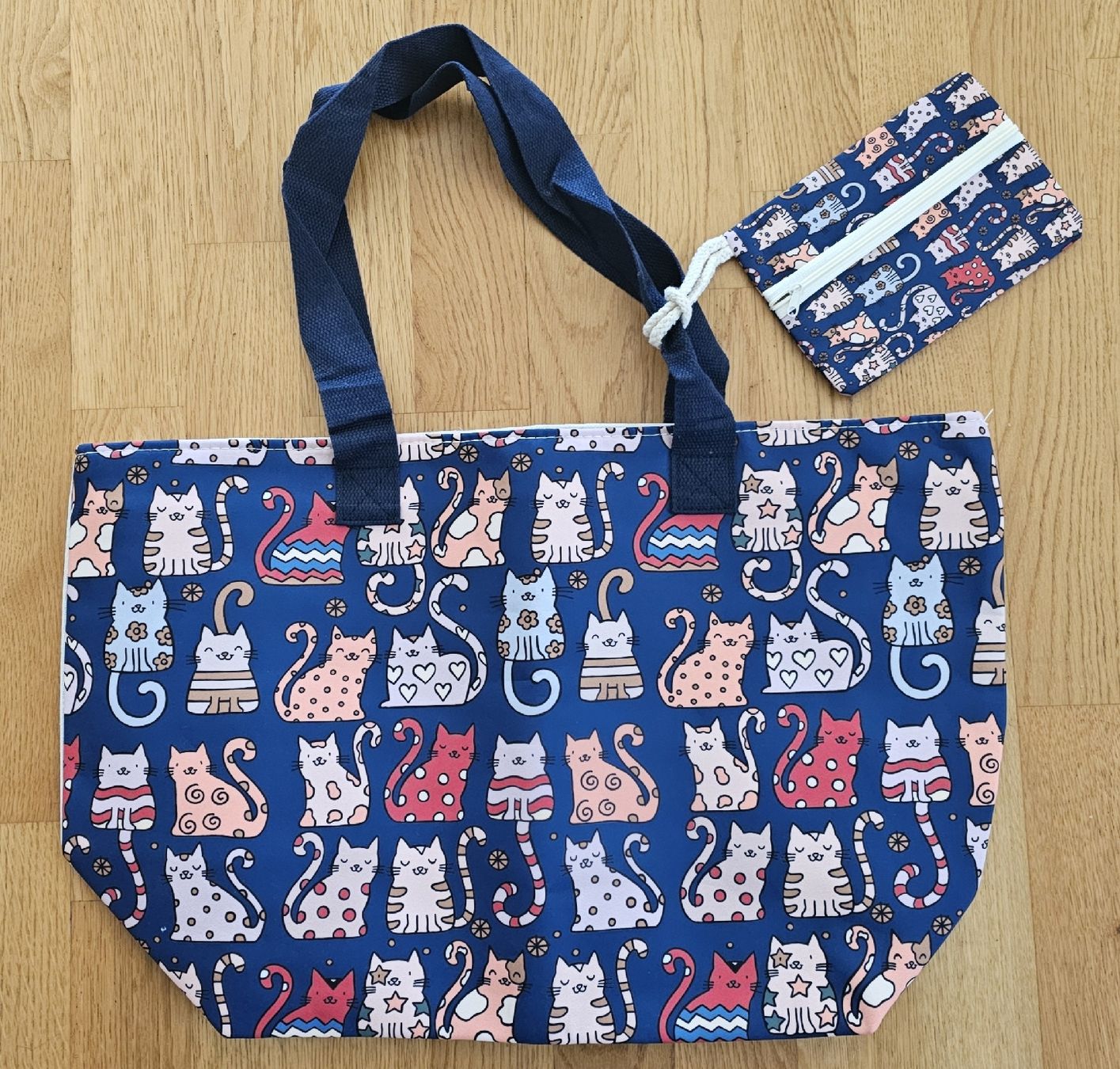 Borse: Canvas Strandtasche / Freizeittasche mit kleinem Beutel   – Nuovo e nell'imballaggio originale da Grosshöchstetten venduto da Chaotik-Reptil