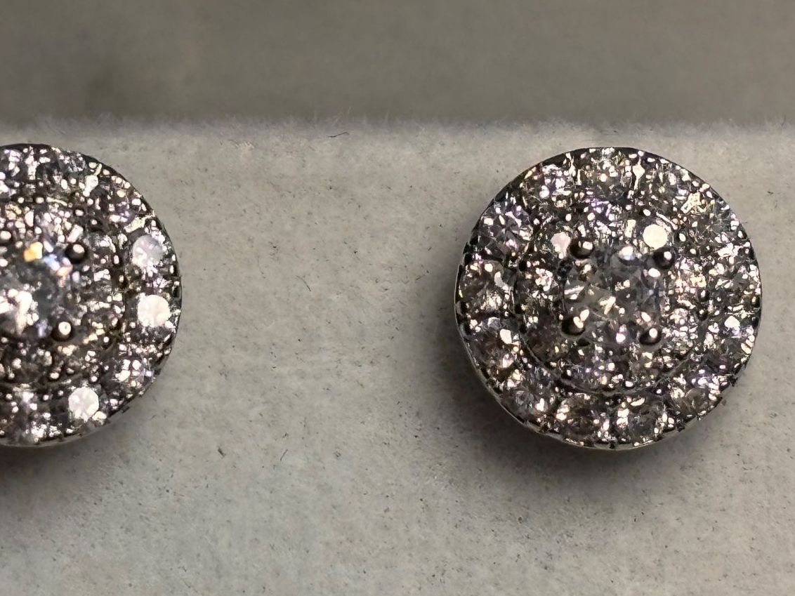 Orecchini pendenti & Orecchini a lobo: Boucles d'oreilles éclat de diamants ✨ – Nuovo (secondo la descrizione) da Lausanne venduto da mel2dreams