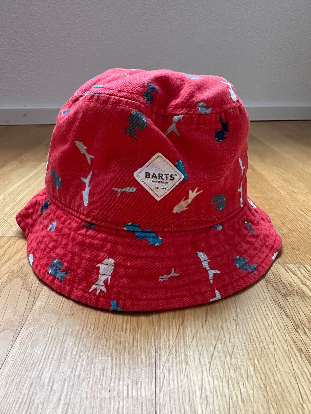 Barts Altro abbigliamento per bambino: Barts Sommerhut mit Fischmuster, Grösse 50 – Usato da Unterägeri venduto da StefanGekko