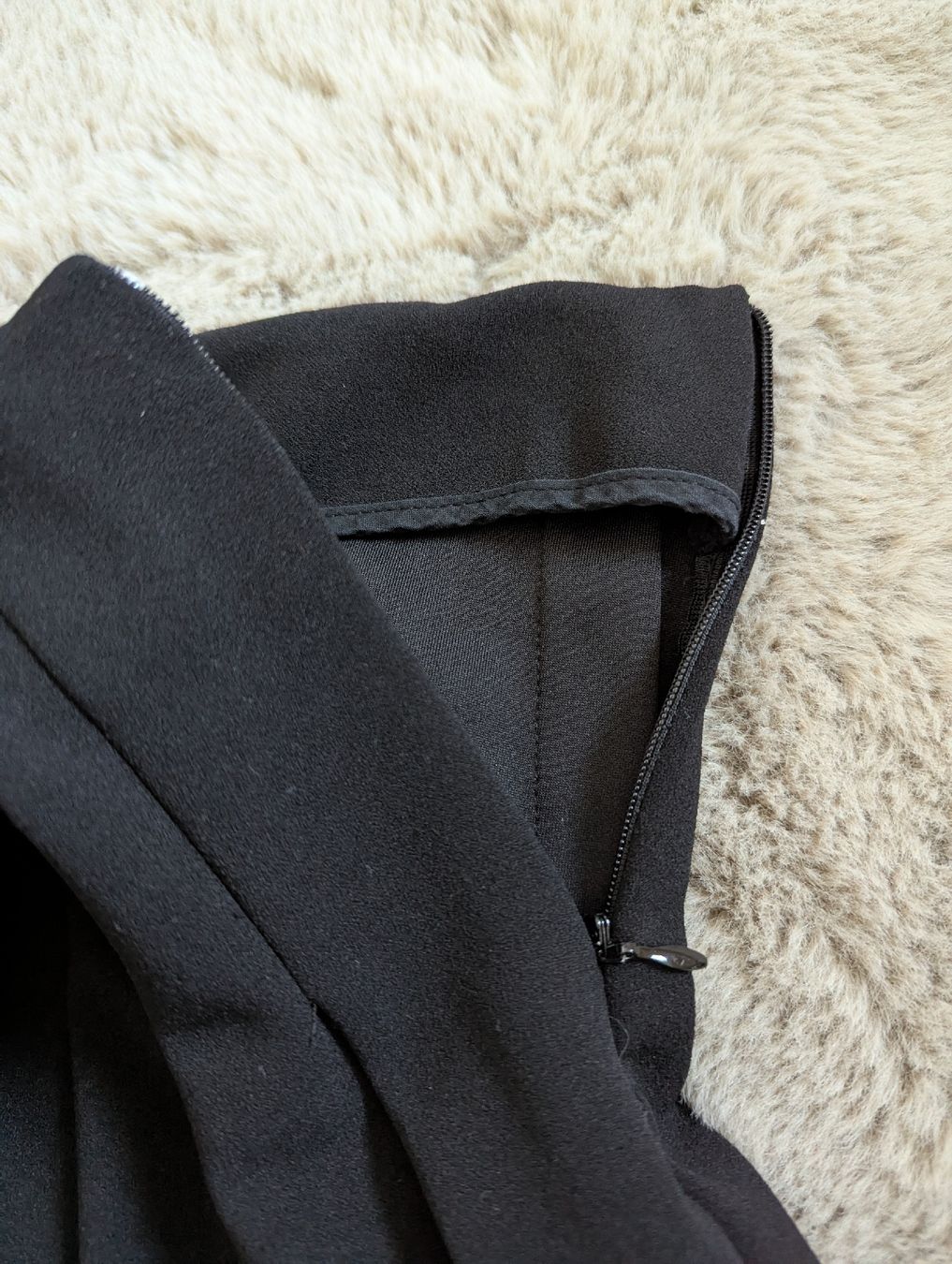 Zara Röcke: petite jupe noire Zara M – Neu (gemäss Beschreibung) aus Montreux von dem_gyt9 2