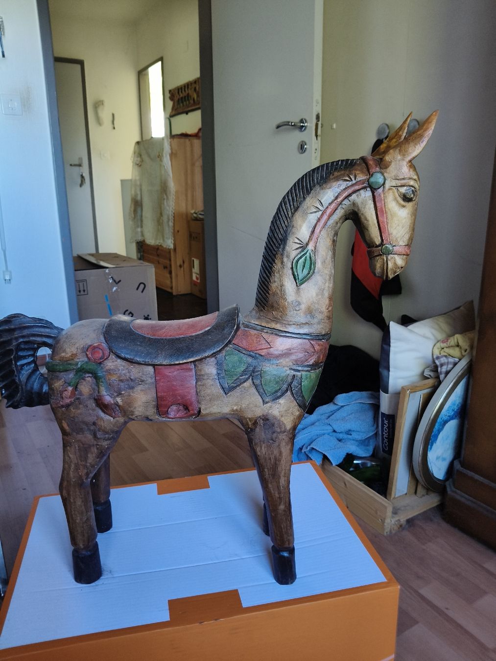 Figuren: Rustikales Holzpferd, Deko-Pferd, Vintage Look, Handarbeit – Gebraucht aus Rüfenacht BE von di.kernen 1