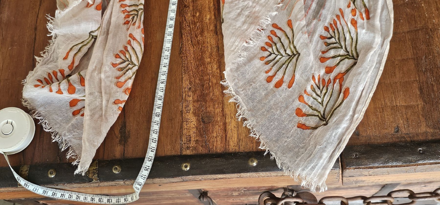 Nile Foulards, Tücher & Schals: Nile - wunderschöner leichter Schal – Gebraucht aus Kollbrunn von Antikmann 6