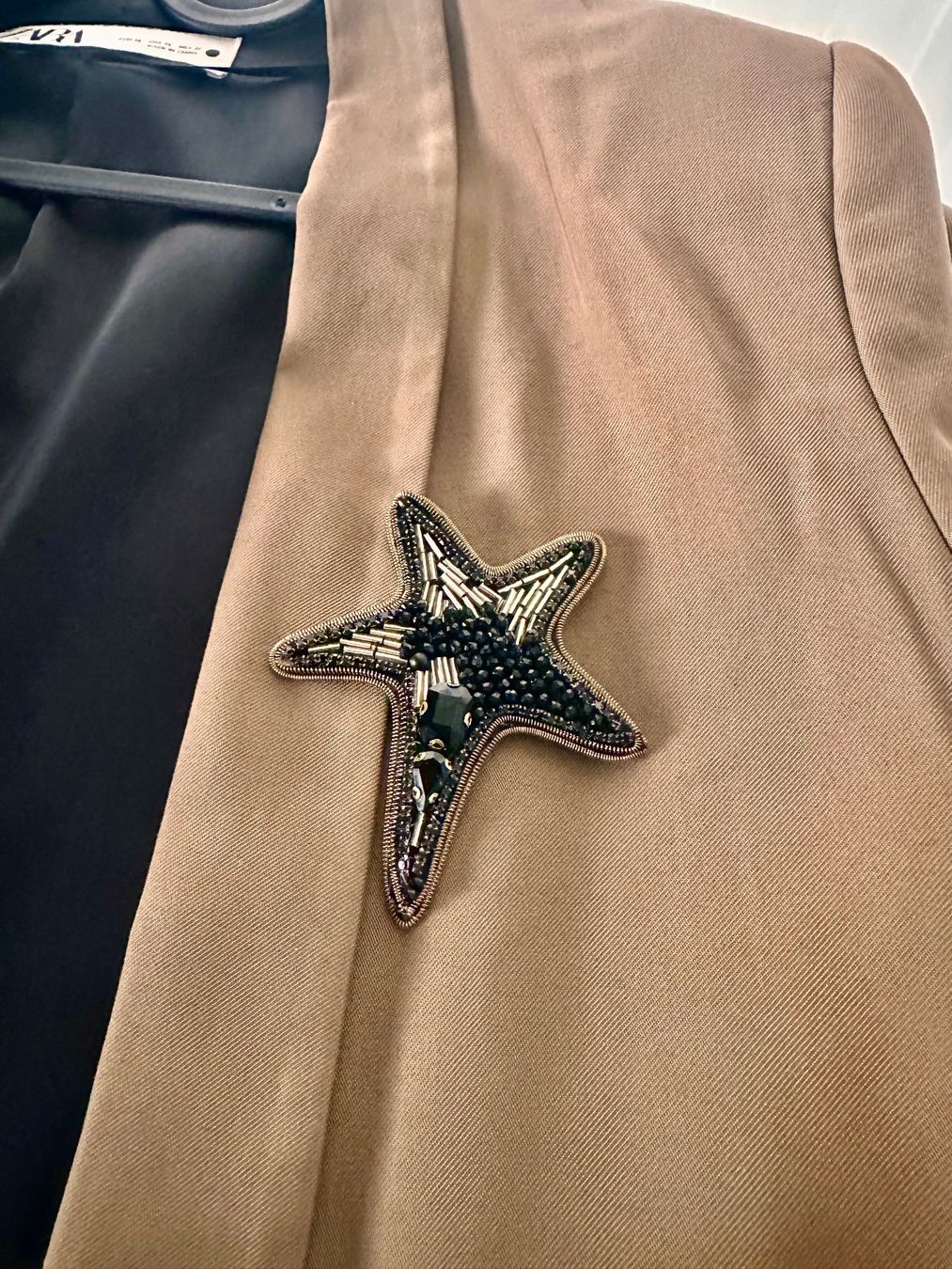 Spille & Fermagli: Elegant Star Brooch, Handcrafted, Beaded Accessory – Nuovo (secondo la descrizione) da Oftringen venduto da Eylem79 3