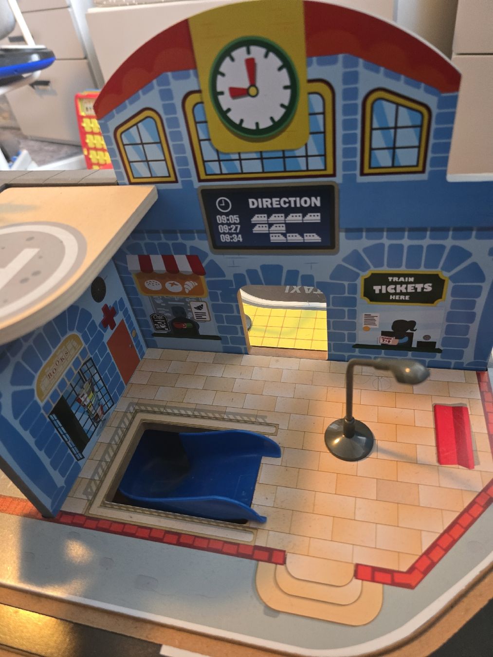 Giocattoli: Riesen Spielbahn Playtime Town – Usato da Unterentfelden venduto da Panda-87 7