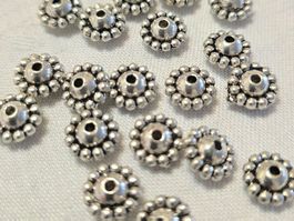 20x Perlen nach tibetische Art 5x10mm