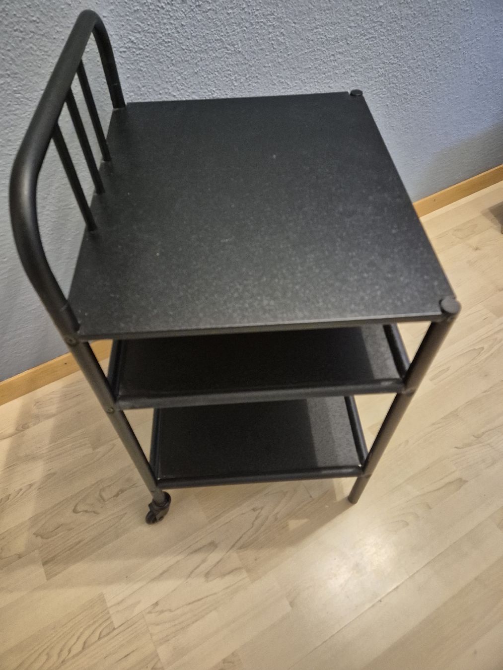 Ikea Comodini: Nachttisch - IKEA Fyresdal – Usato da Winterthur venduto da aka_8nnz 1