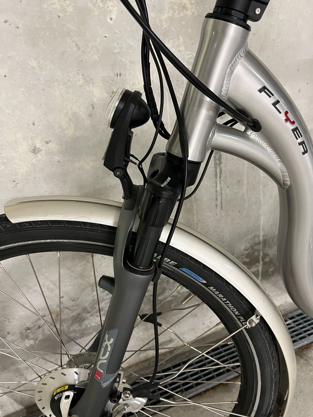 Flyer Vélos: E-Bike Flyer Tiefeinsteiger – D'occasion à Oberentfelden par Bianka1 1