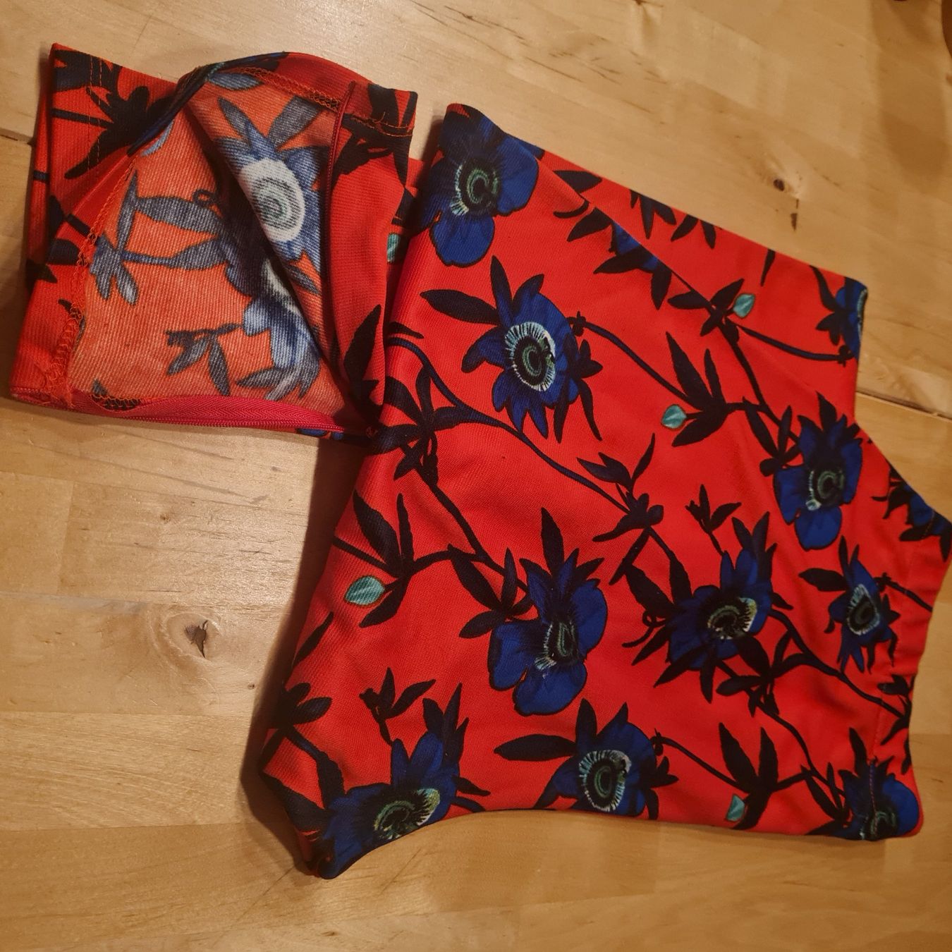 Pantaloni: Ausgefallene Damenhose sretch – Usato da Thierachern venduto da Staecketoeri 1