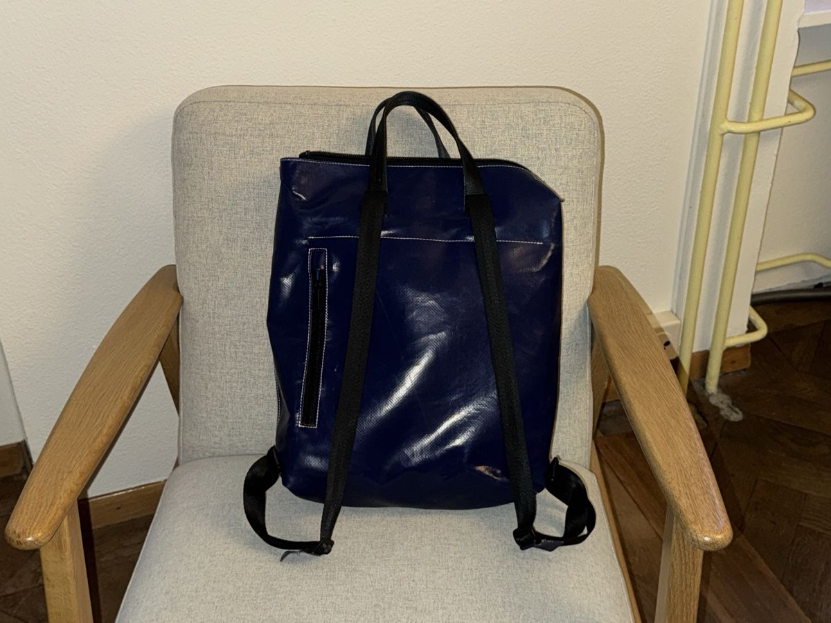 Freitag Zaini: Rucksack Freitag dunkelblau – Usato da Zürich venduto da sha_m75h 1