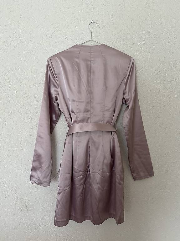 Vestiti: Robe satin Missguided  – Usato da St-Imier venduto da rit_85md 1