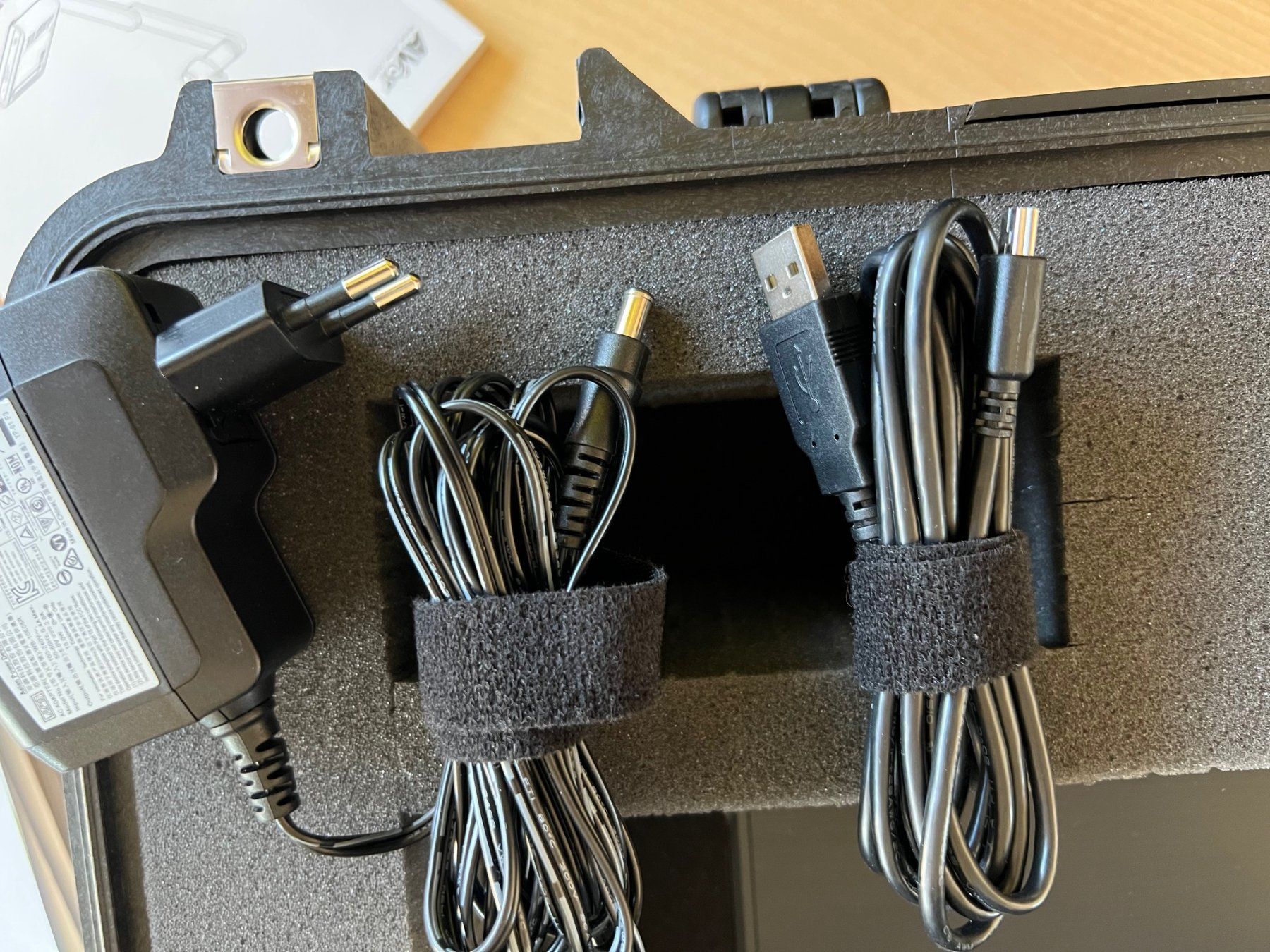 Vidéoprojecteurs: Visualizer, AVerVision M70W Document Camera – D'occasion à Dietikon par Wildtransporte 7