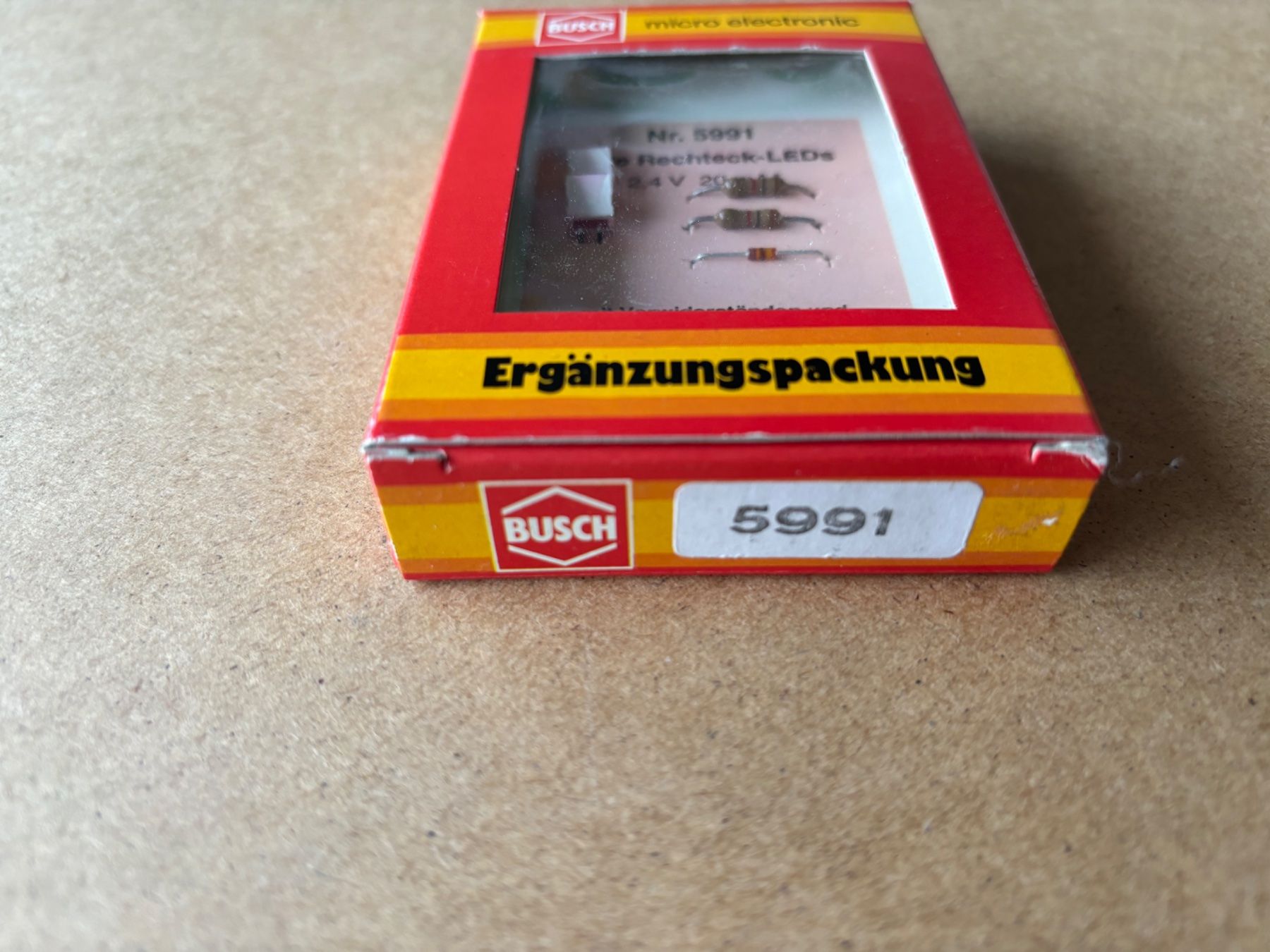 Busch Modellini di ferrovie: Busch 5991 Rechteck Leds Rot – Nuovo e nell'imballaggio originale da Hauterive NE venduto da eriamch 2