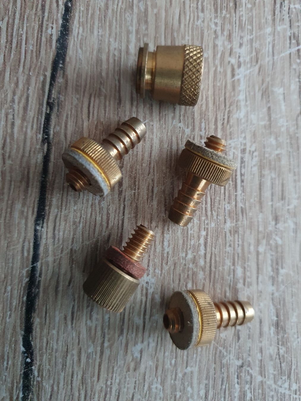 Tutti gli attrezzi: Handpumpenteile diverse – Nuovo (secondo la descrizione) da Niedergösgen venduto da Sabina6355 5