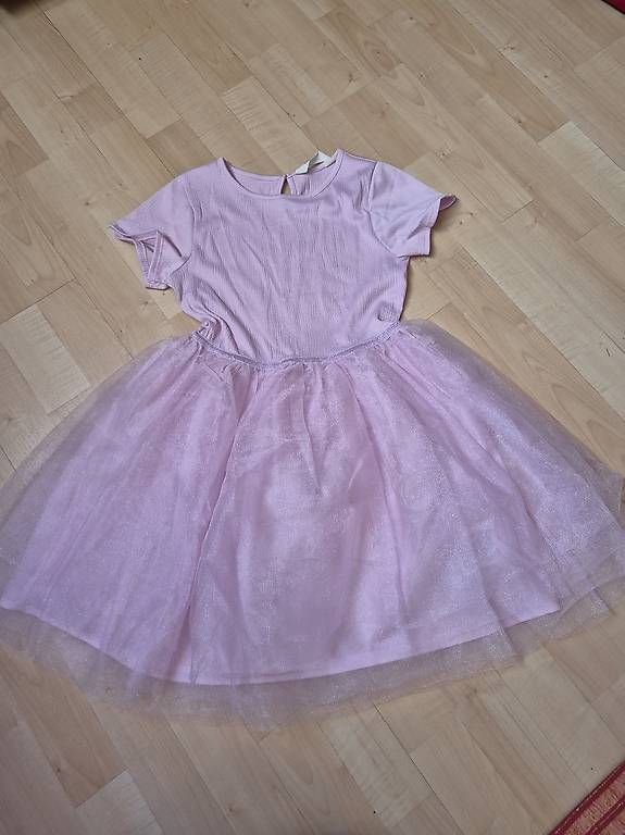 Lotti & Set di vestiti: Sommerkleider Grösse 134/140 – Usato da Langenthal venduto da hab_zw5p 1
