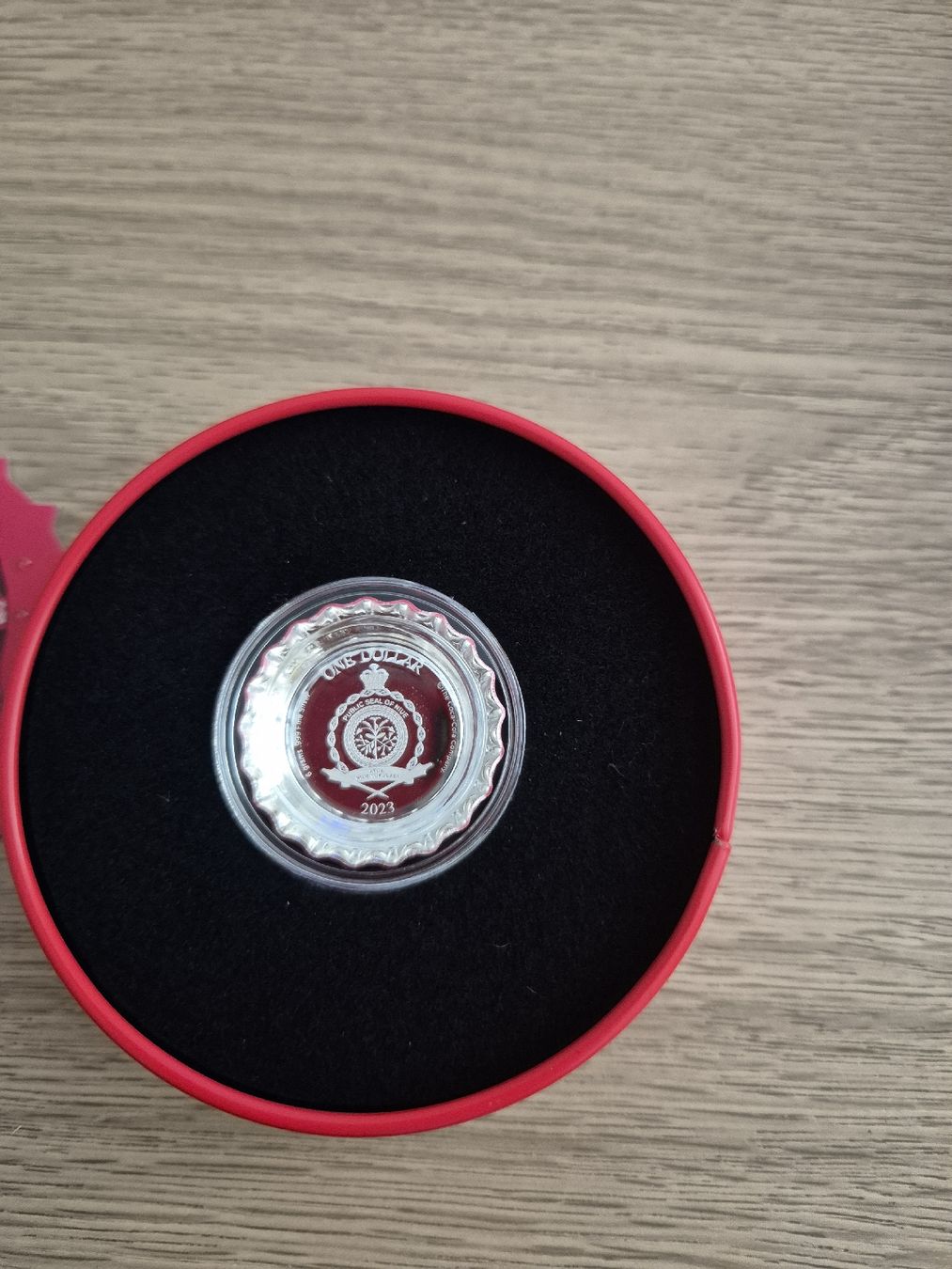 Tutti le monete: Coca Cola Silber Bottle Cap – Nuovo e nell'imballaggio originale da Tenero venduto da Poker80 1