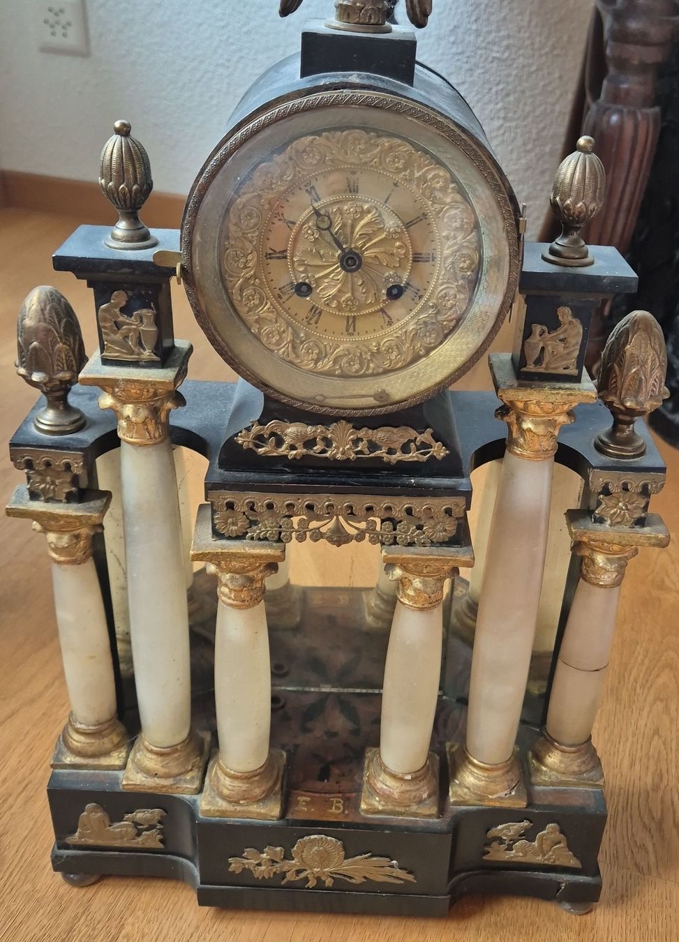 Orologi: Bidermeier Kaminuhr nit Alabastersäulen – Usato da Trogen venduto da same4you