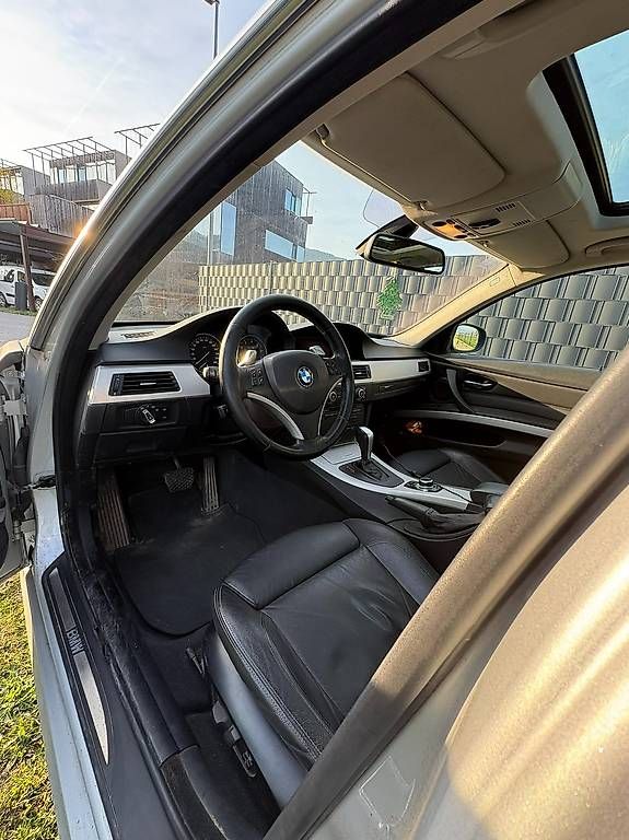 Autos: BMW 330i xDrive E91 – Gebraucht aus Berneck von noa_my9y 1