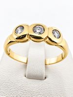 750 Gold Ring mit 025 Ct Brillanten
