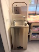 Handwaschbecken | Edelstahl mit Seifen- & Papiertuchspender