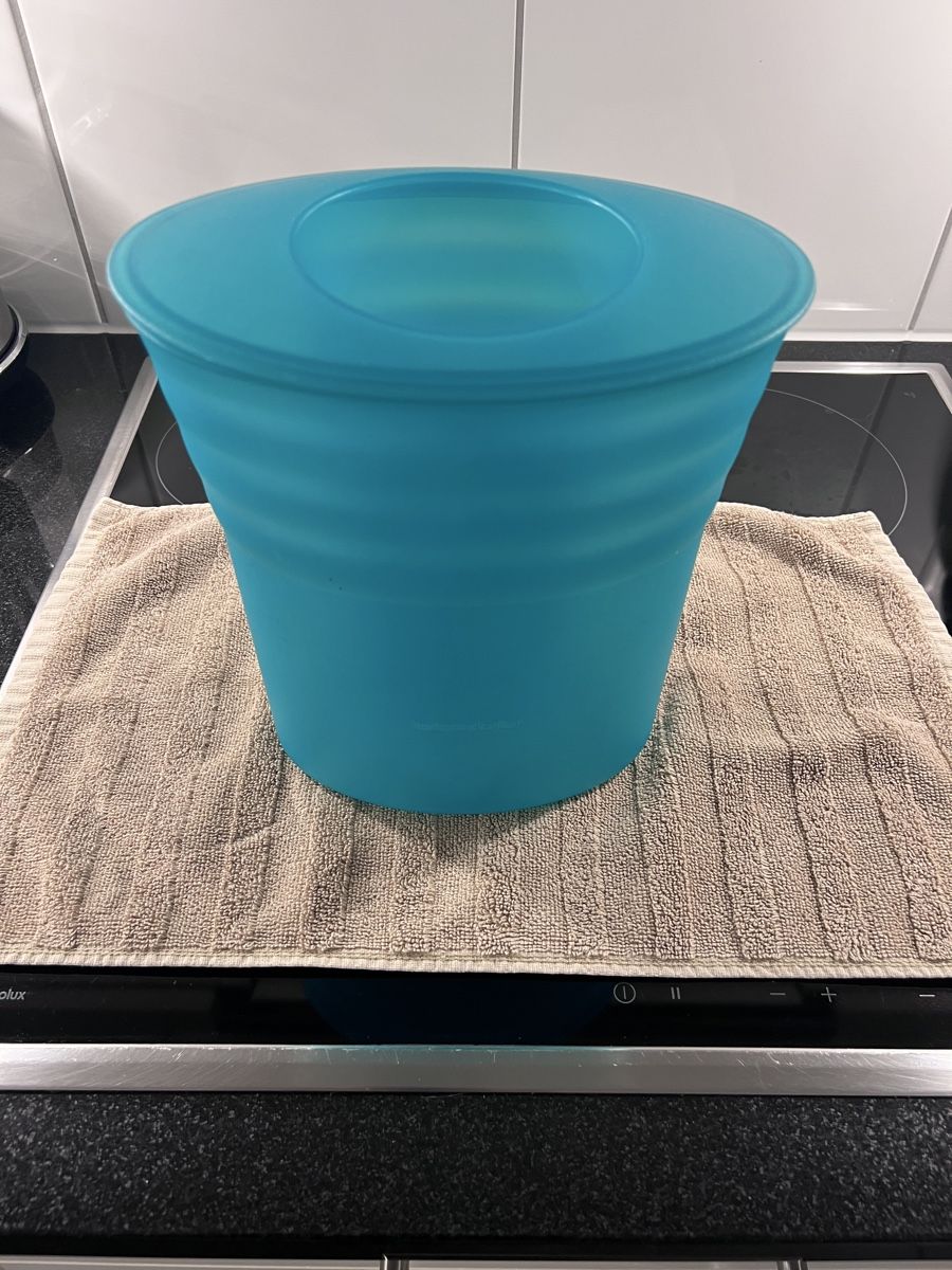 Tupperware Contenitori & Simili: Tupperware  Weinkühler in grün – Usato da Wimmis venduto da Luana31