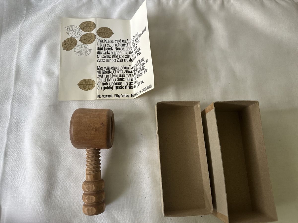 Elettrodomestici da cucina: Holz Nussknacker Vintage – Usato da Zürich venduto da Chaeffeler