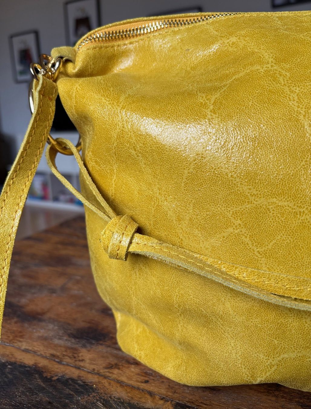 Borse da donna: BAG EN CUIR! – Nuovo e nell'imballaggio originale da Locarno venduto da NicoNion 2
