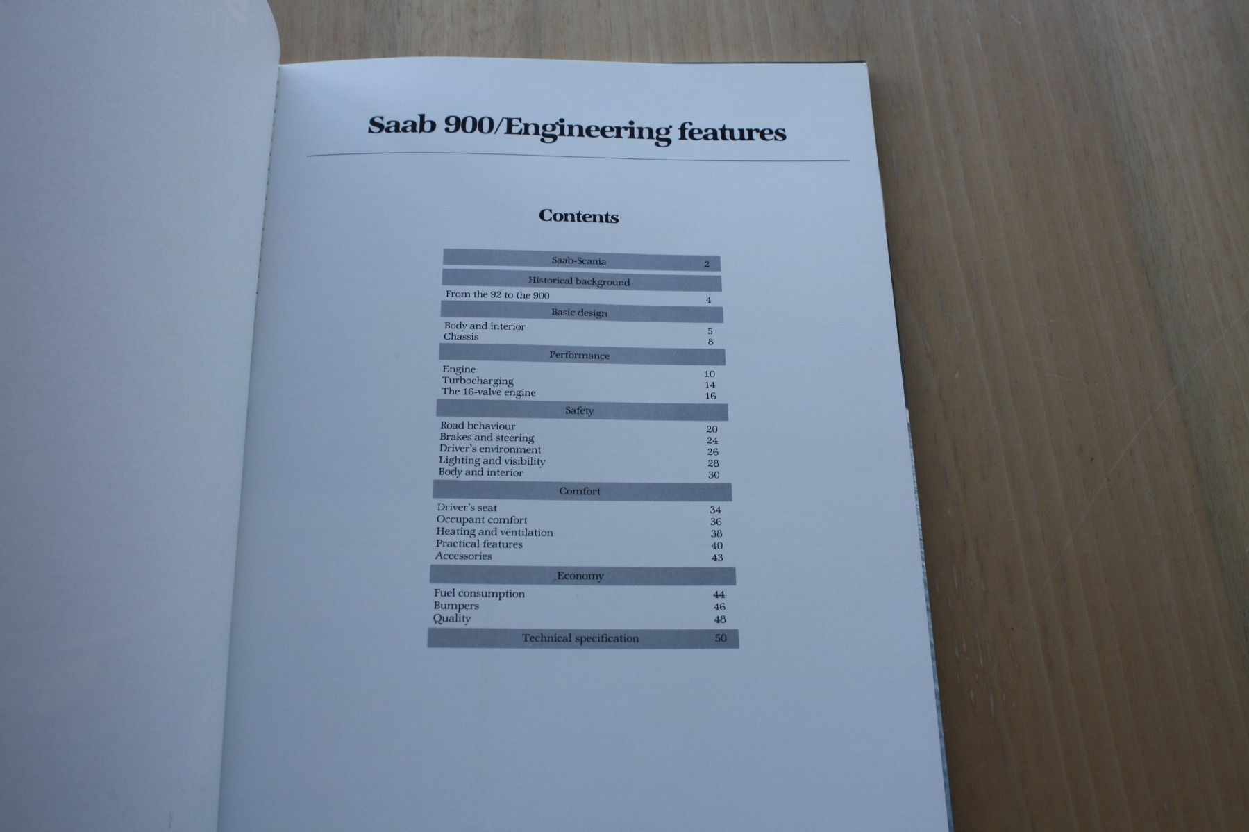 Saab Documenti: Saab 900 Engineering Features USA Prospekt 1986 – Usato da Wikon venduto da erwin400 1