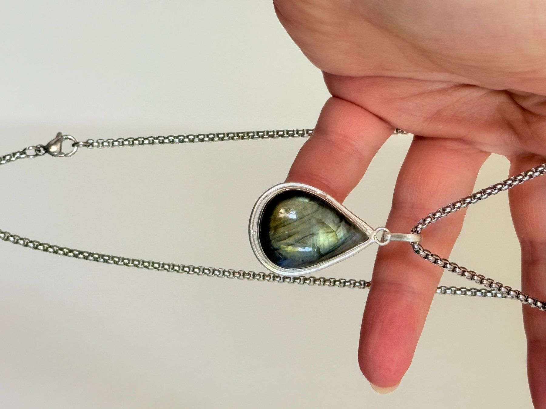 Catenine: Pendentif Labradorite  - Élégant & Unique – Nuovo e nell'imballaggio originale da Genève venduto da AWWA 8