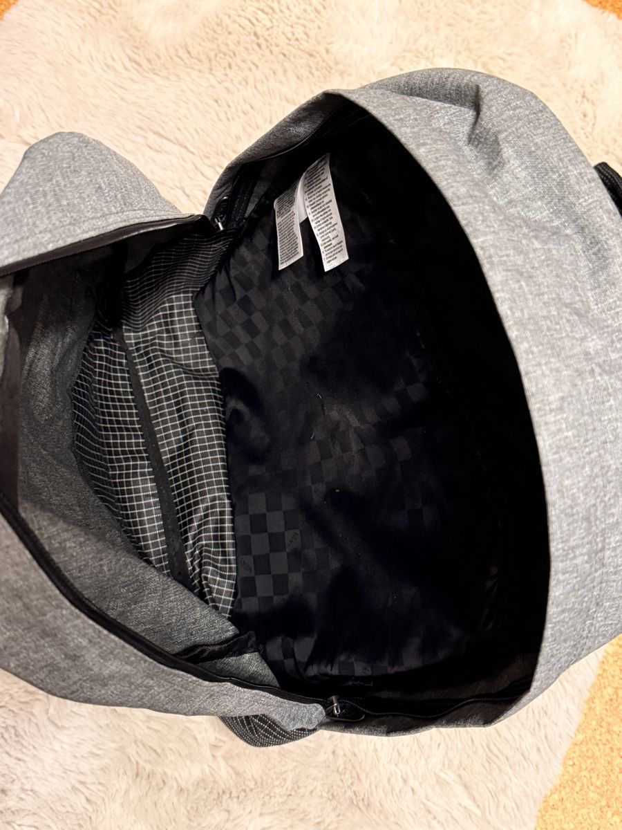 Vans Rucksäcke: Vans Rucksack – Gebraucht aus Haldenstein von ana_b8c7 3