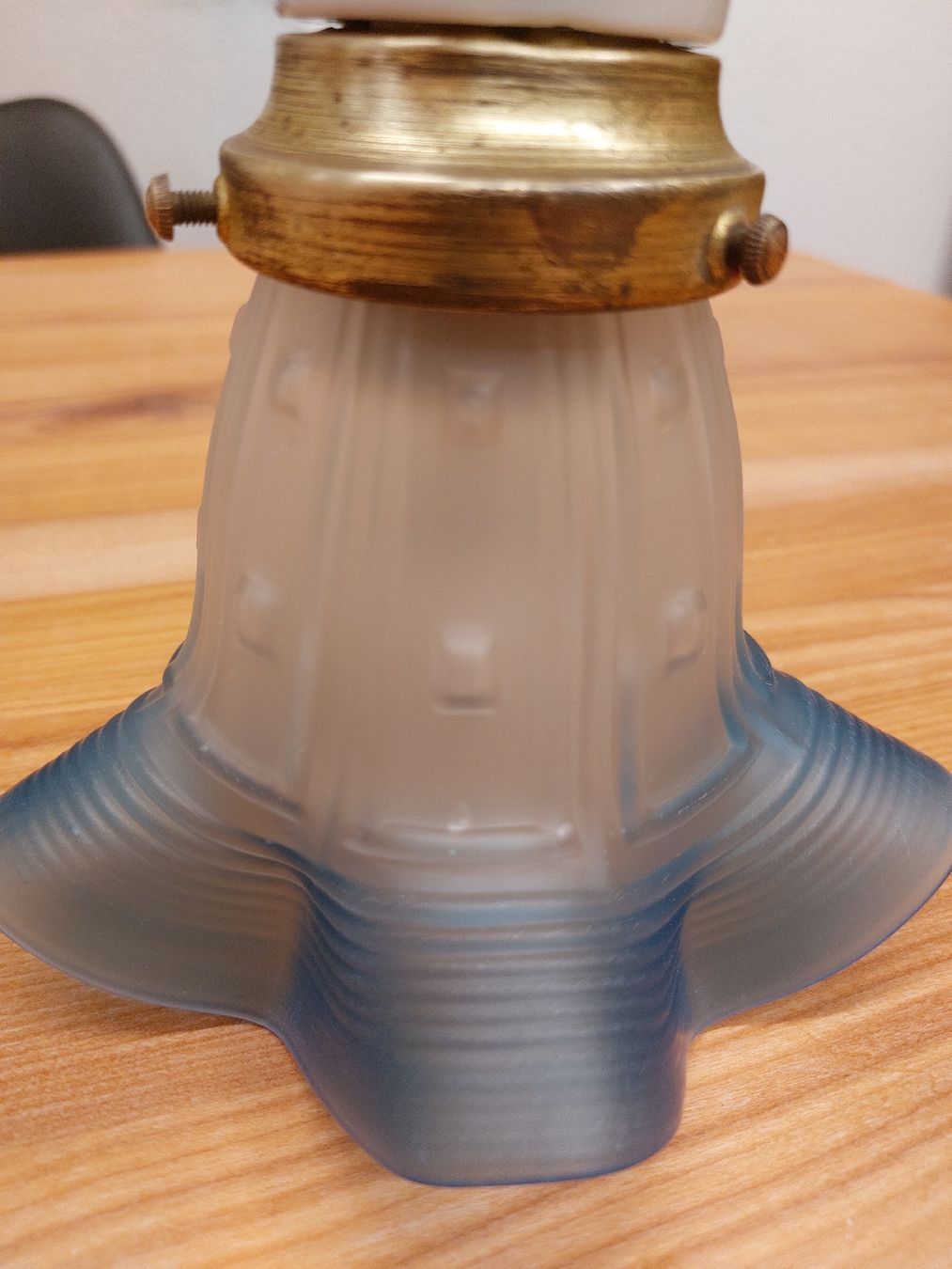 Lampen: Wandlampe mit blauem Glasschirm – Gebraucht aus Ganterschwil von HeidiuPeter 5
