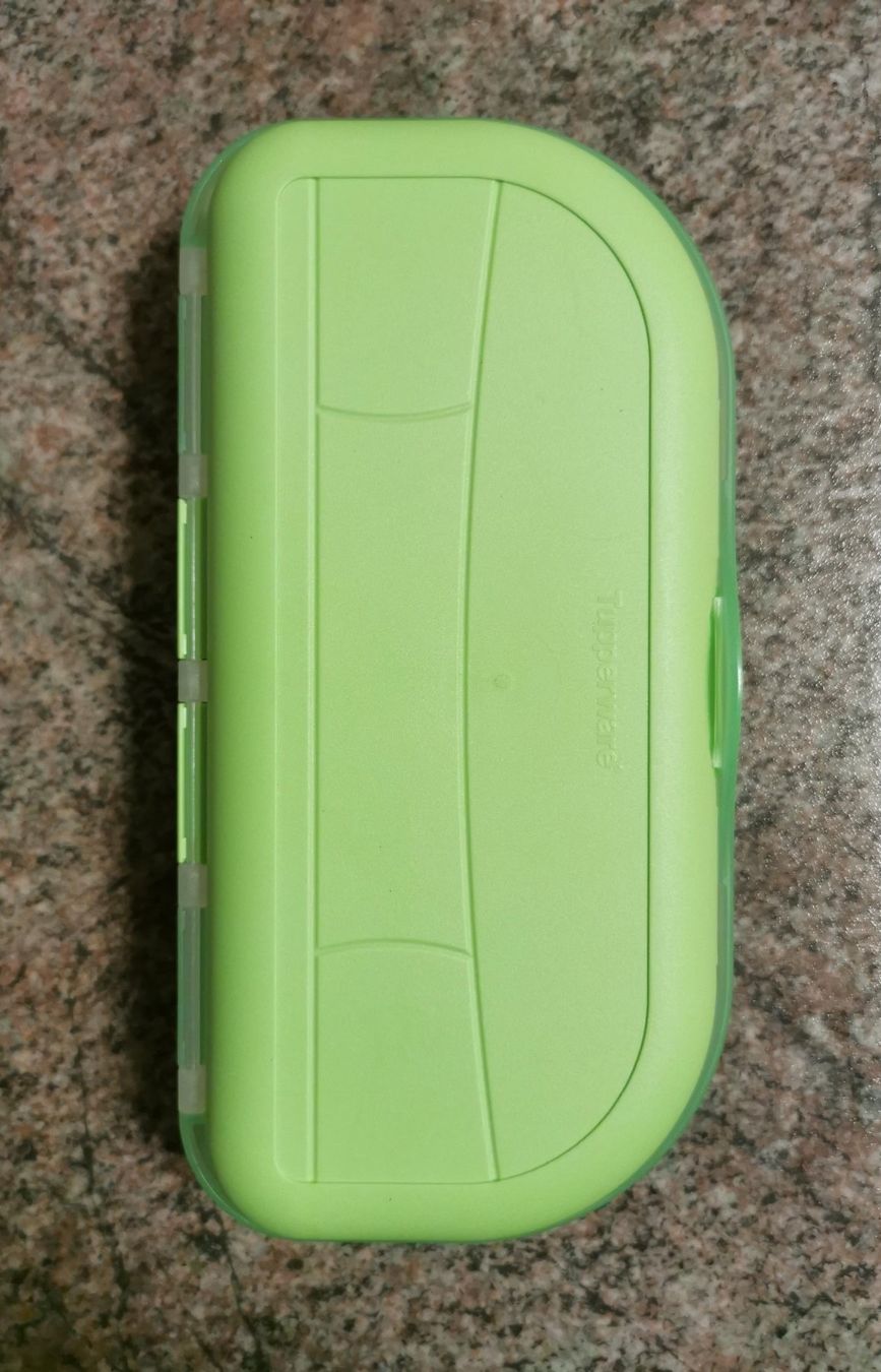 Tupperware Recipients et similaires: Tupperware Pausenbox/Bentobox grün – Neuf (Voir description) à Birsfelden par mel_ndx7 6