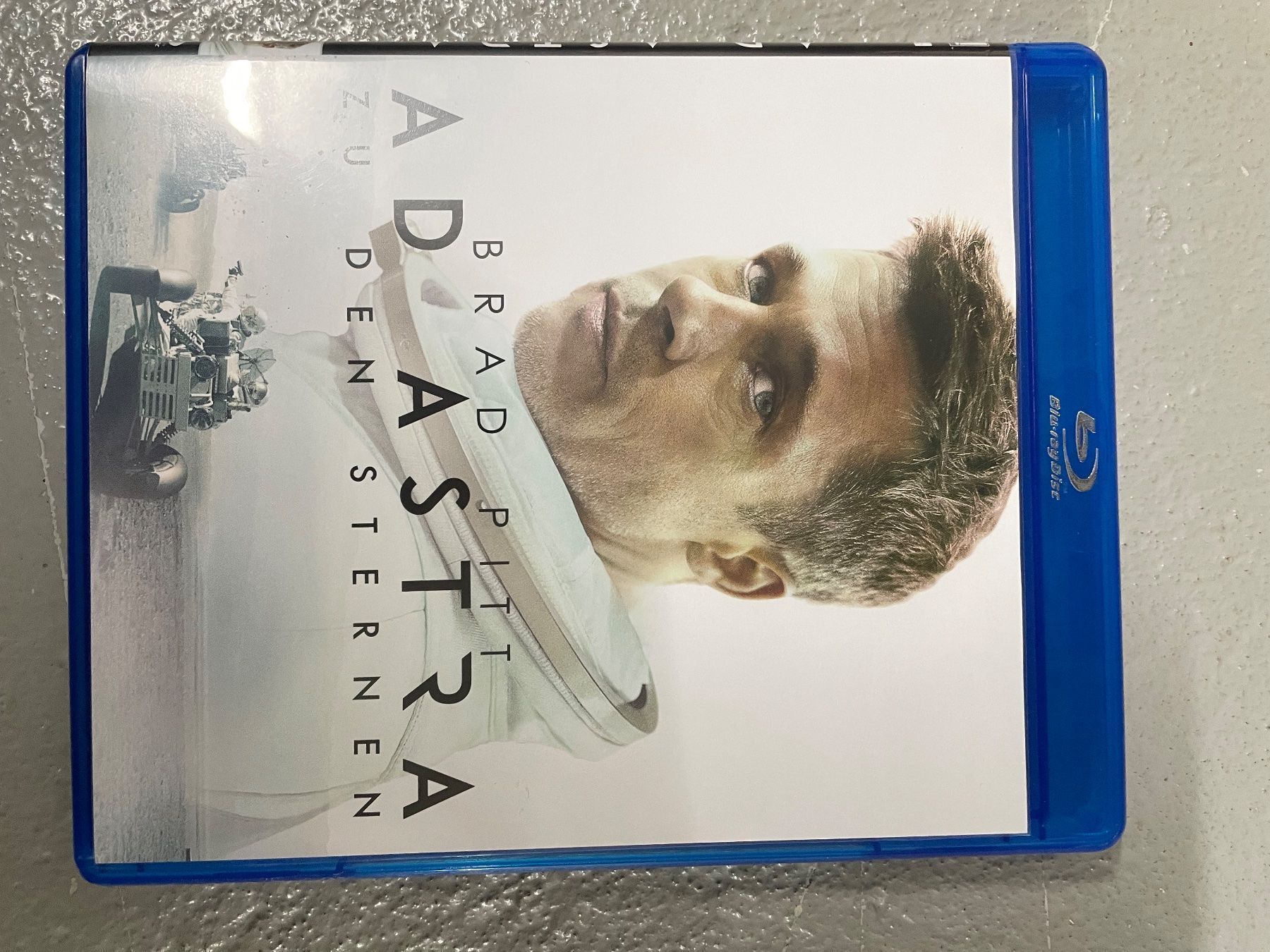 Tutti i DVDs: Ad Astra – Usato da Hinwil venduto da Mbaumann1
