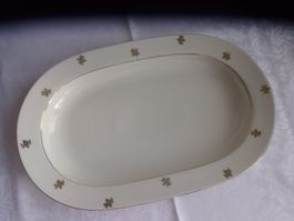 Servierplatte oval mit Goldrand von Vohenstrauss