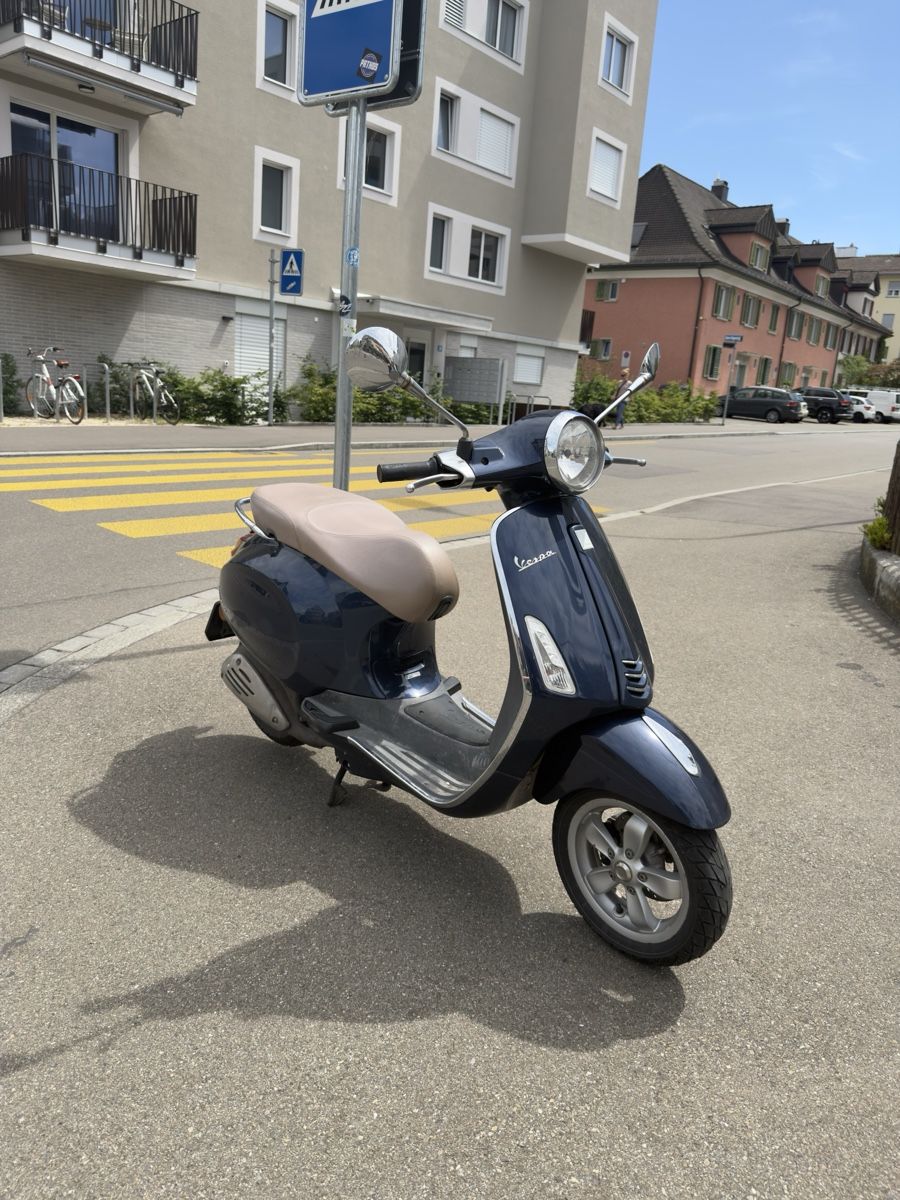 Vespa Scooters: Vespa Primavera – Gebraucht aus Erlenbach ZH von lin_tlt6 2