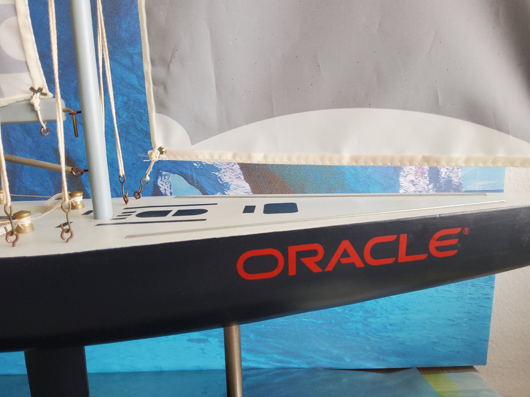 Modellbausätze & Standmodelle: Rennyacht "ORACLE USA 76" – Gebraucht aus Grüningen von VENOM59 1
