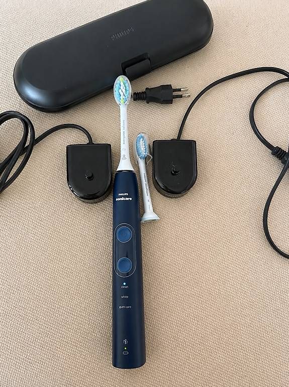 Philips Sonicare Cura dei denti: Philips Sonicare DiamondClean Schallzahnbürste – Usato da Dottikon venduto da michelle.s_