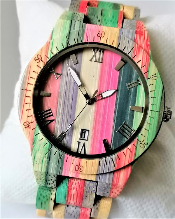 Holz-Uhr mit Kalender | Kaufen auf Ricardo