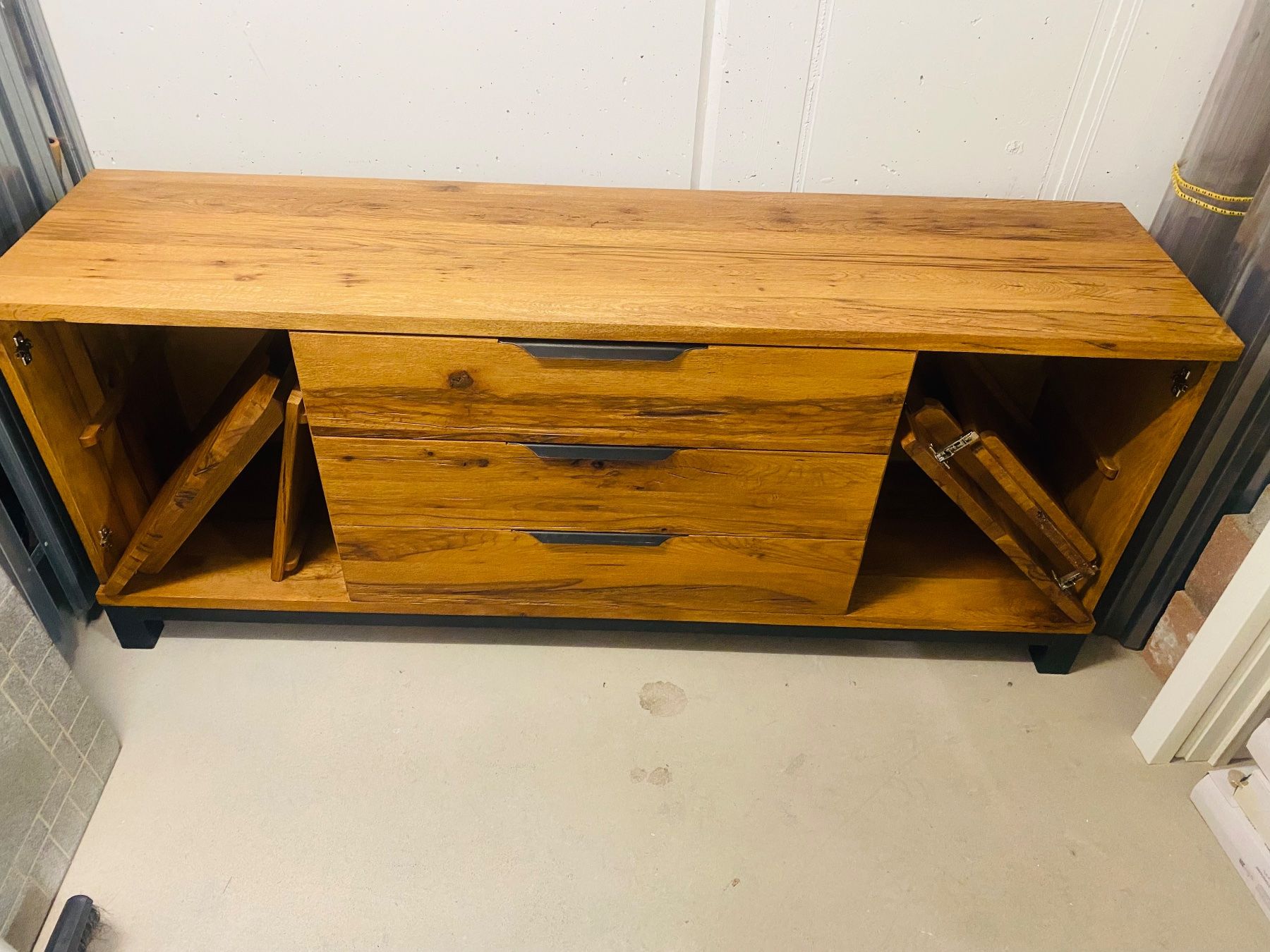 Pfister Cassettiere: Sideboard Massivholz Wildeiche – Usato da Unterterzen venduto da bac_287t 8