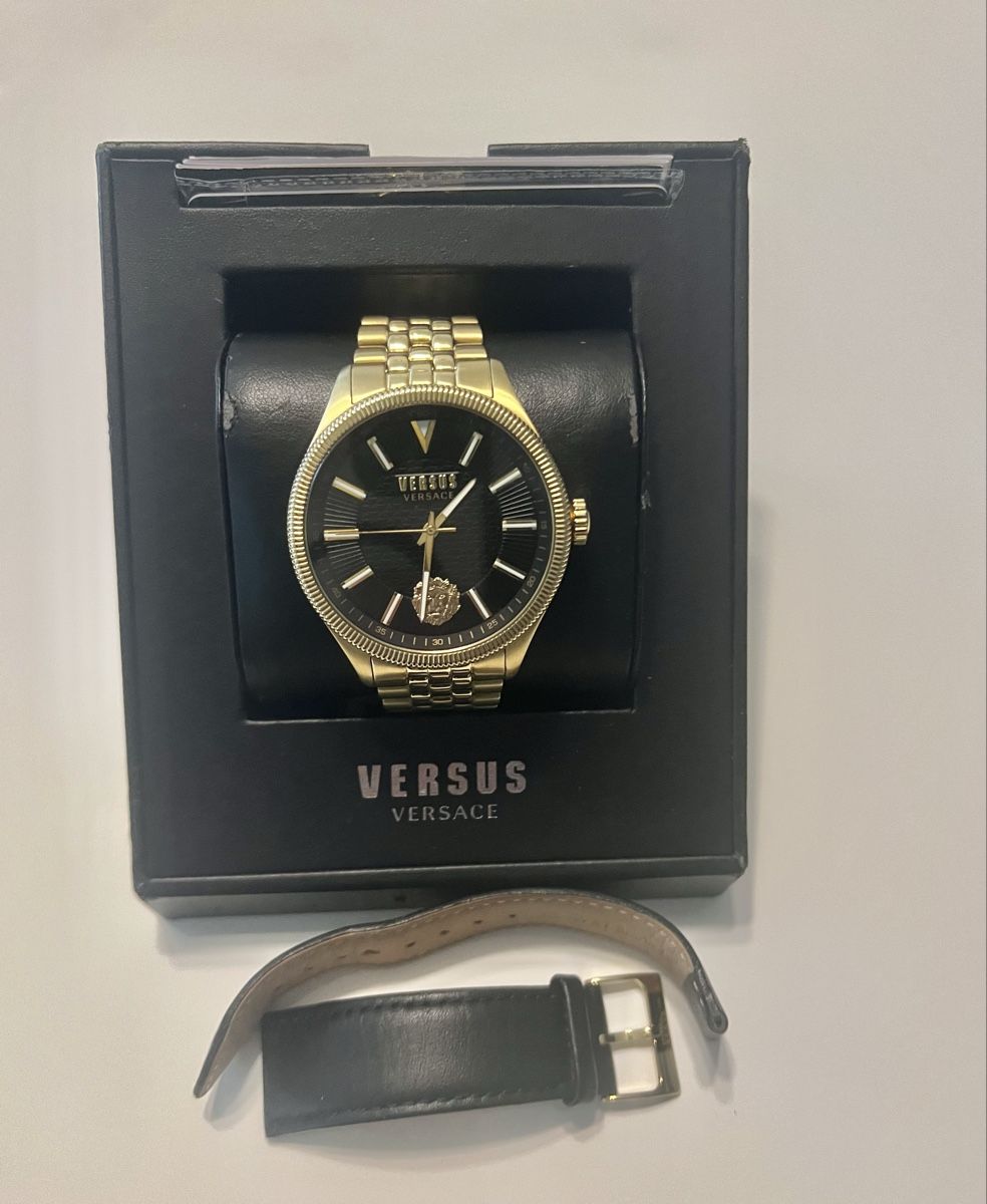 Versace Orologi: Montre Versus Versace Dorée - Élégance et Style – Usato da Chavornay venduto da MD_77 1