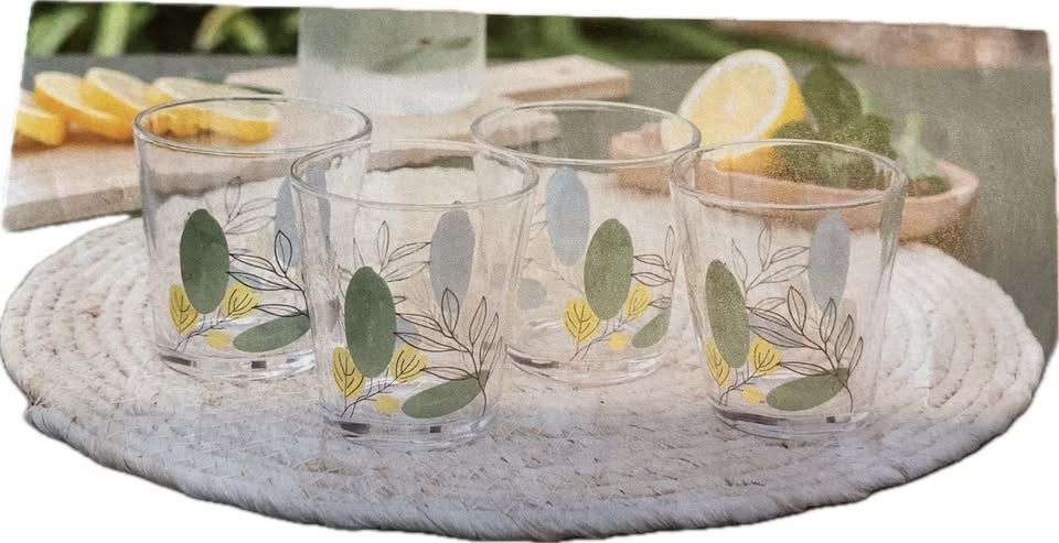 Bicchieri: Set 4 verres neufs – Nuovo e nell'imballaggio originale da Icogne venduto da Juka