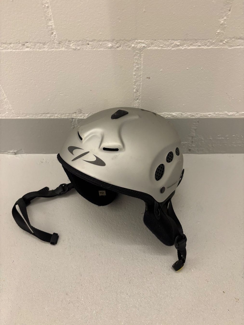 Helme: Skihelm – Gebraucht aus Pfäffikon ZH von R-Jako