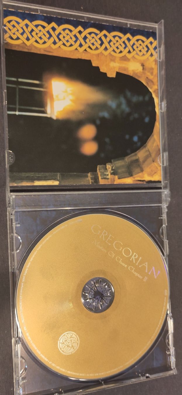 CDs: Gregorian - Masters of Chant Chapter II – Gebraucht aus Zürich von Heldel 1