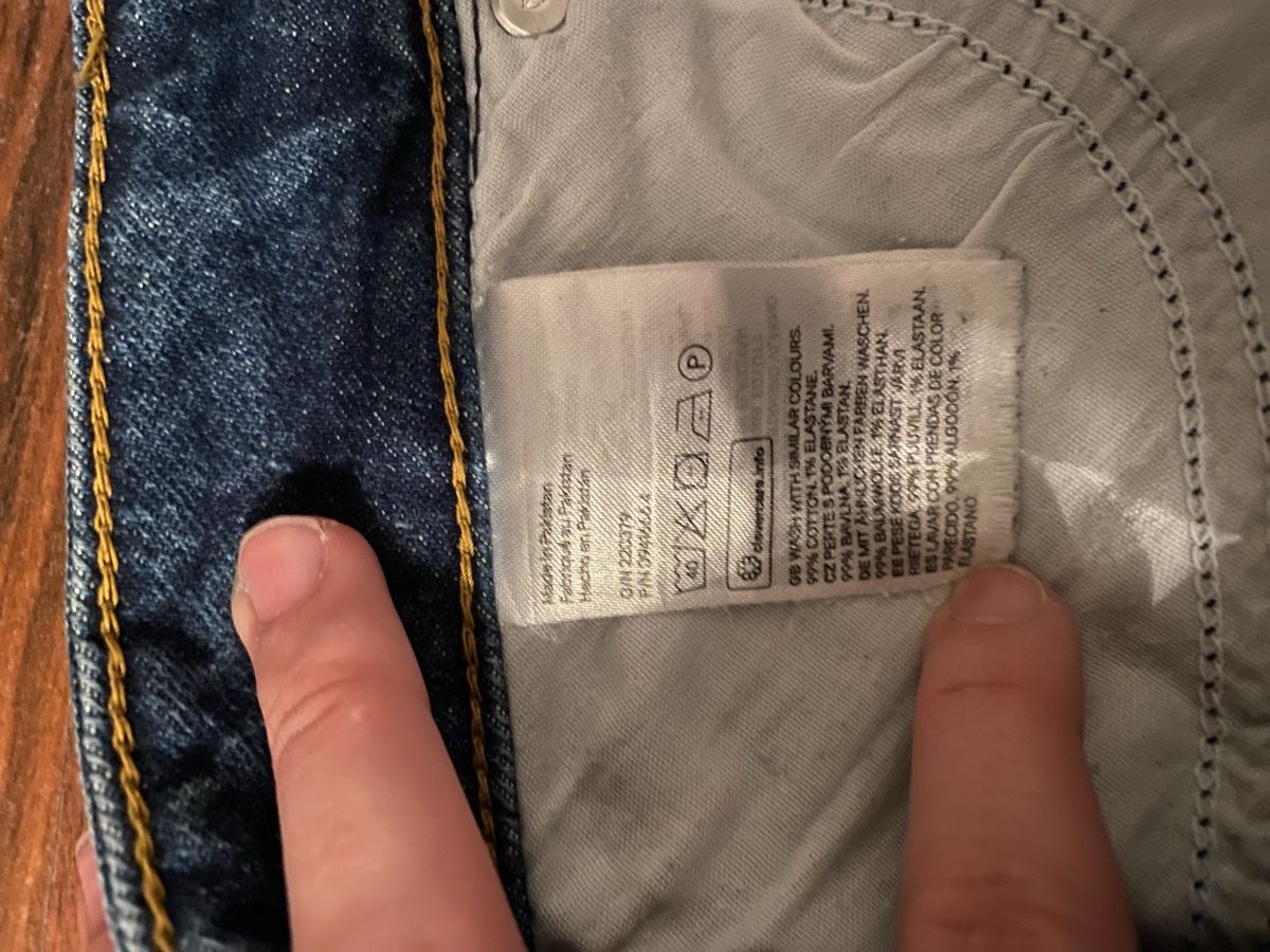 H&M Jeans: Dunkelblaue Damen Jeans – Nuovo (secondo la descrizione) da Gretzenbach venduto da Lina.67 3