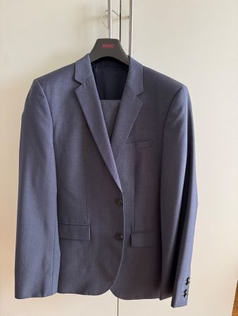 HUGO BOSS Anzug Original Gr. 48. dunkel blau NP: CHF 800
