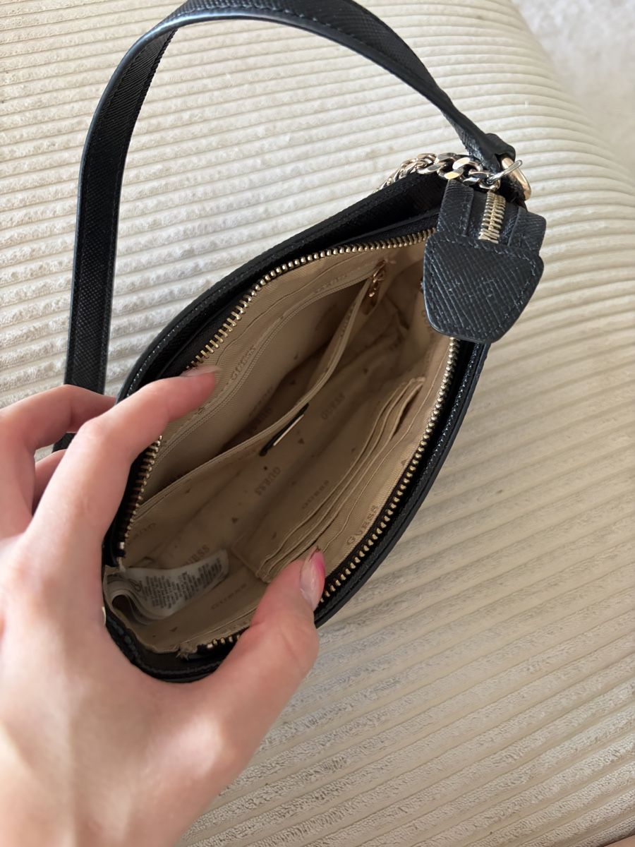 Guess Taschen für Damen: Guess Handtasche – Gebraucht aus Bern von leabruegger 1