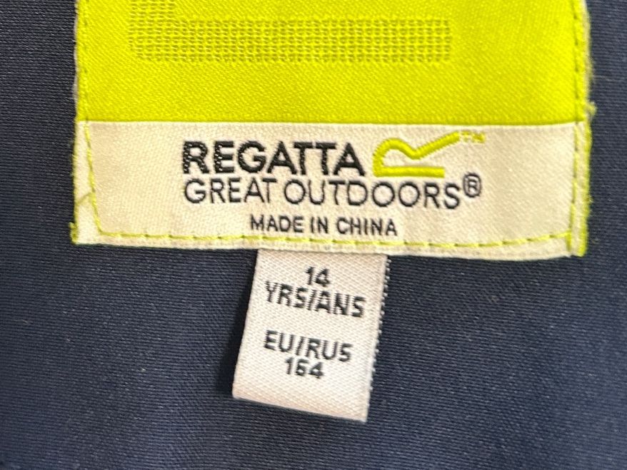 Jacken & Mäntel: Regatta Regenjacke Gr. 164 – Gebraucht aus Emmenbrücke von felixme 5