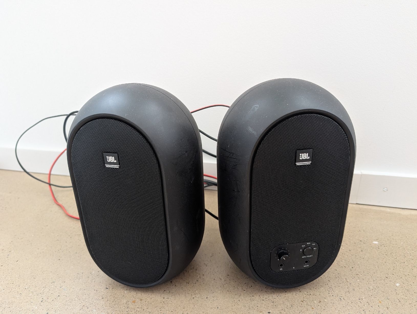 JBL Haut-parleurs: JBL 104-BT Studiomonitore mit Bluetooth – D'occasion à Zürich par evgenyger