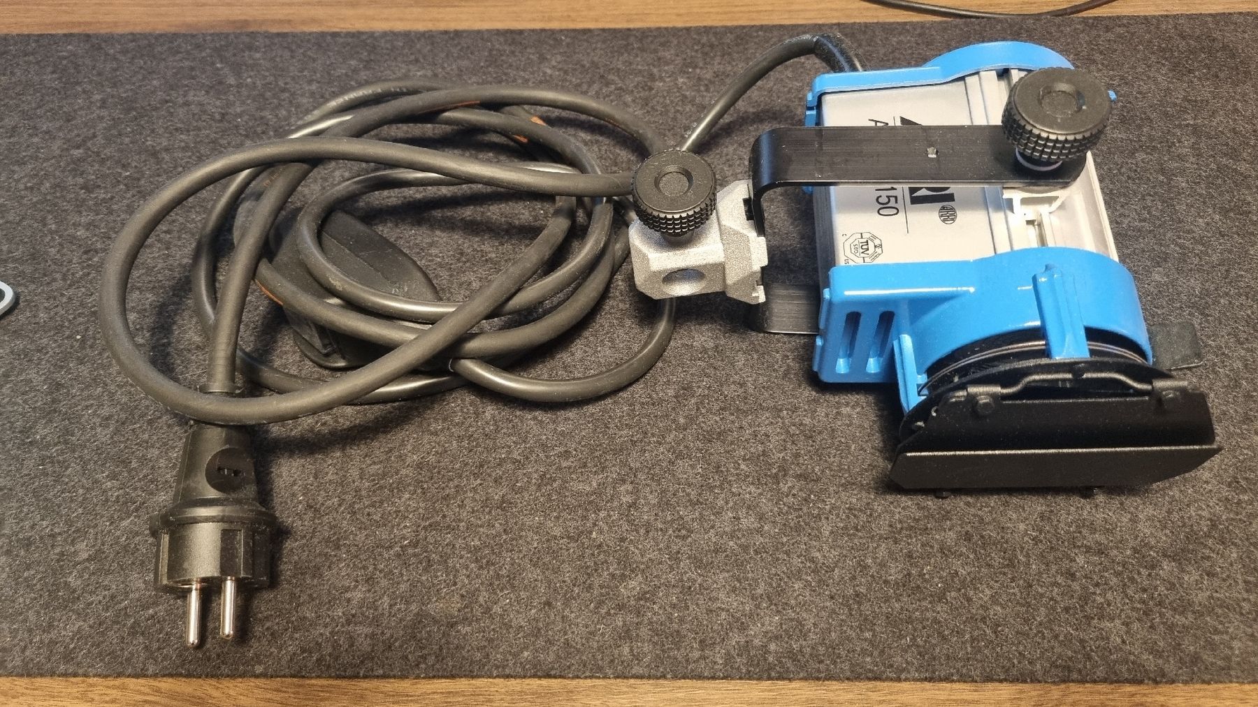 Arri Lampes: ARRI 150 Scheinwerfer – D'occasion à Uster par flo_qtq2