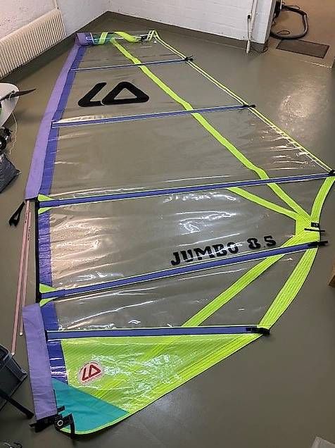 Surf: Windsurf-Leichtwindsegel mit passendem Mast – Usato da Zürich venduto da peterinhoengg